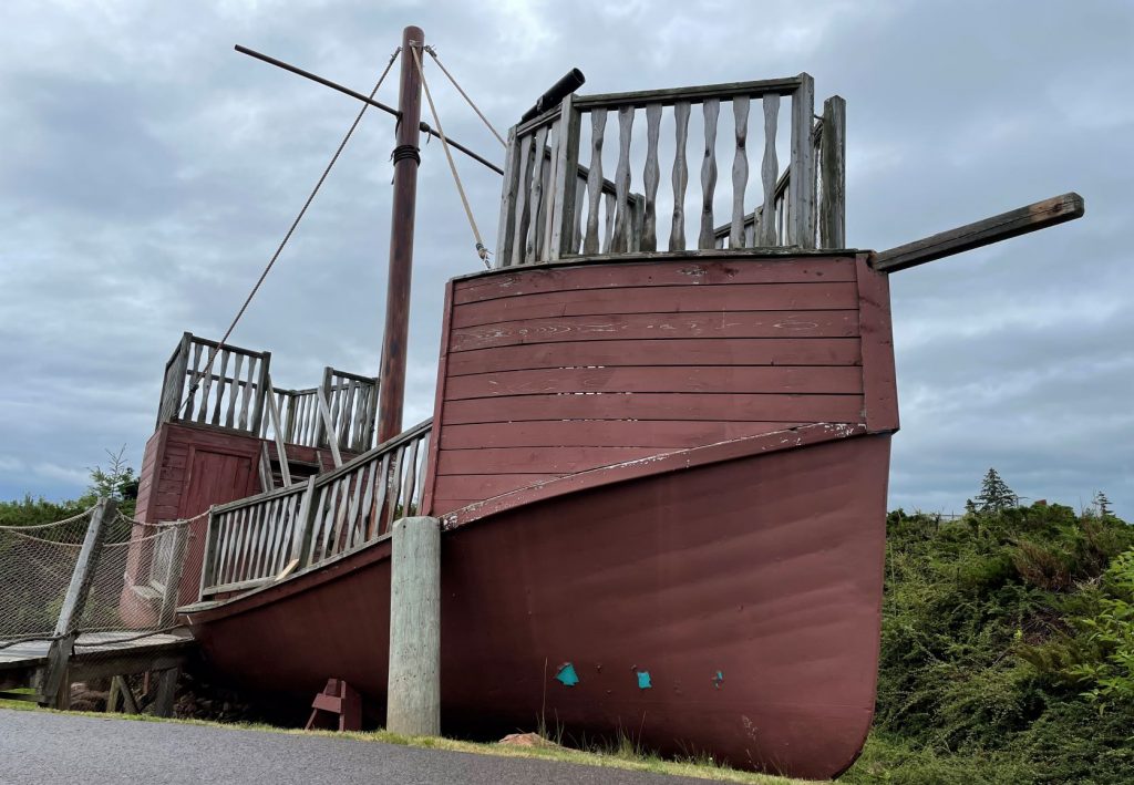 Smuggler's Cove Pirate Ship